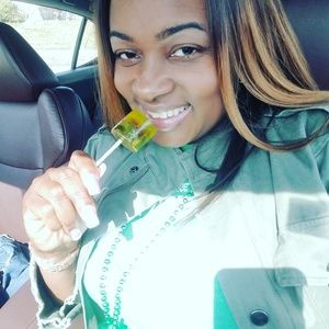 Meet your Posher, Jenise